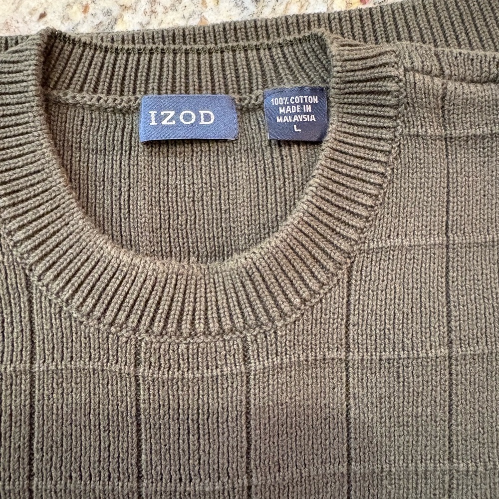 IZOD 100% Cotton Crew Neck Sweater -Size Large